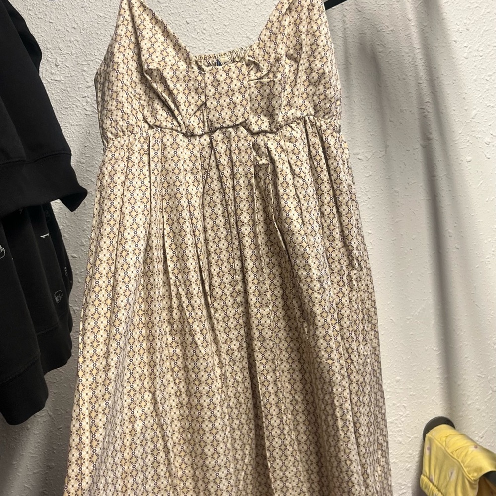 Elegant Cream Patterned Dress